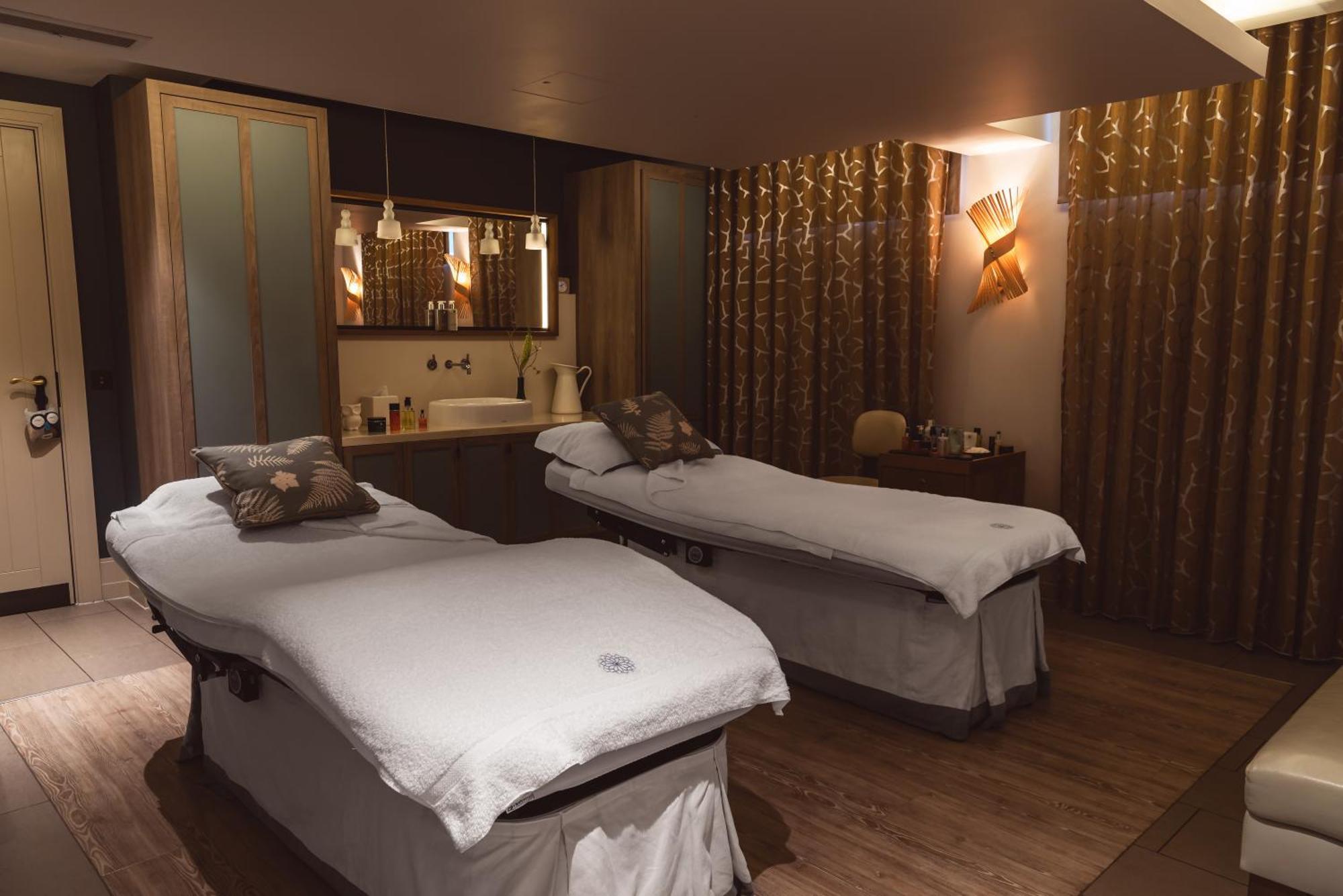 ברודוויי Dormy House Hotel מראה חיצוני תמונה